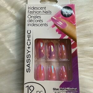 🩷5/$10 Iridescent Oval Fashion Nails